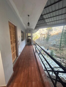 Footsteps Hostel And Cafe,,2 star