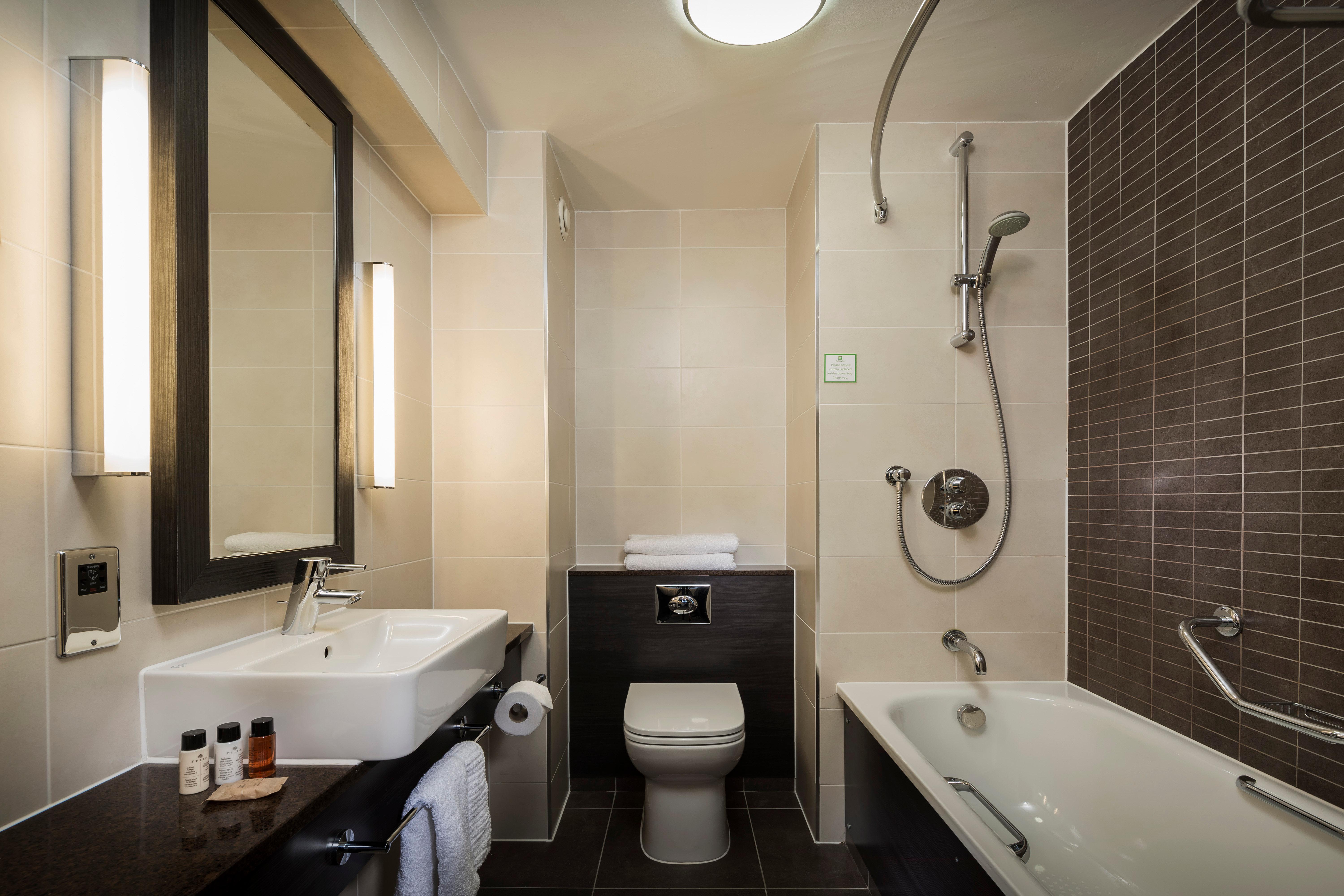 holiday inn london gatwick worth by ihg