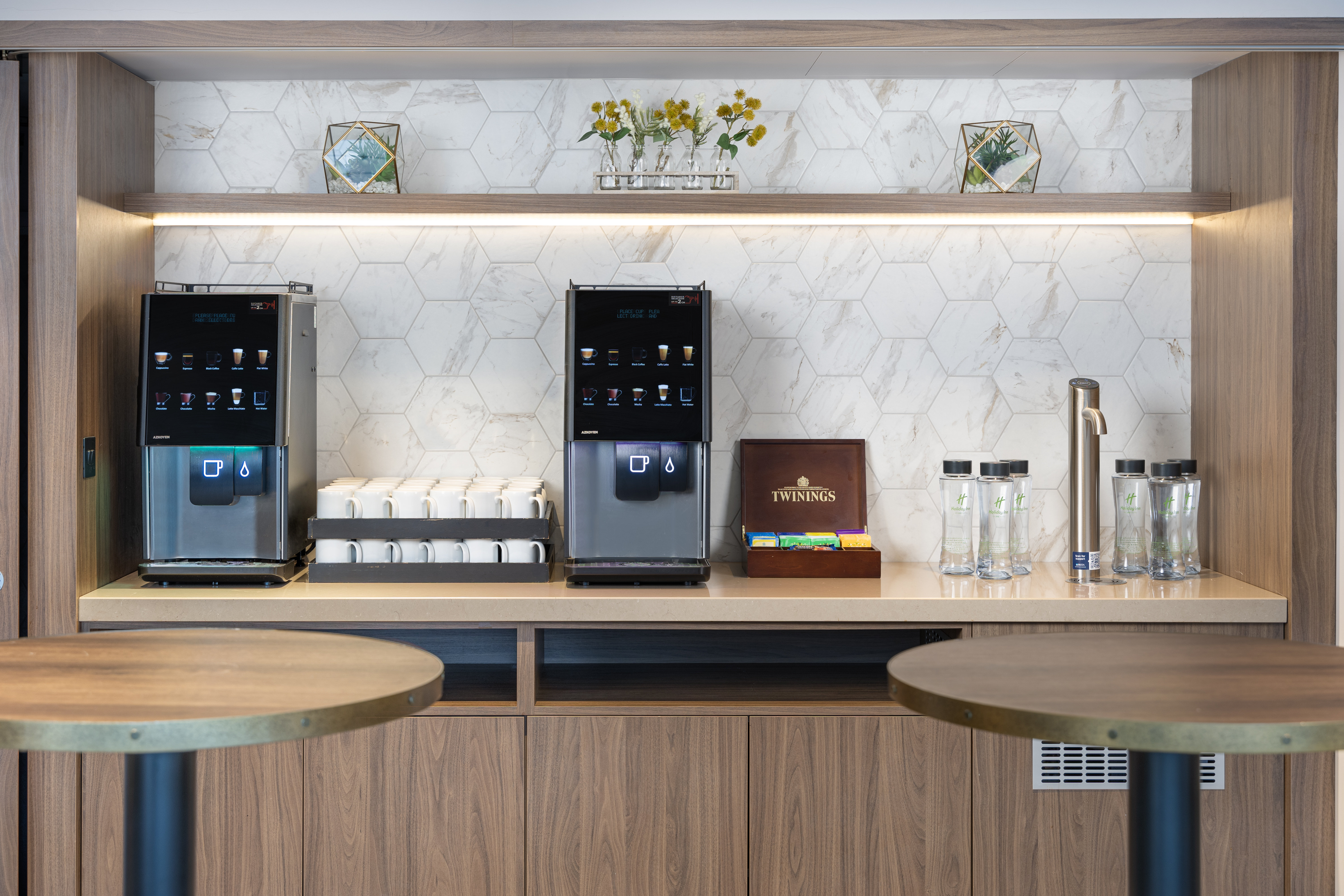 holiday inn london gatwick worth by ihg