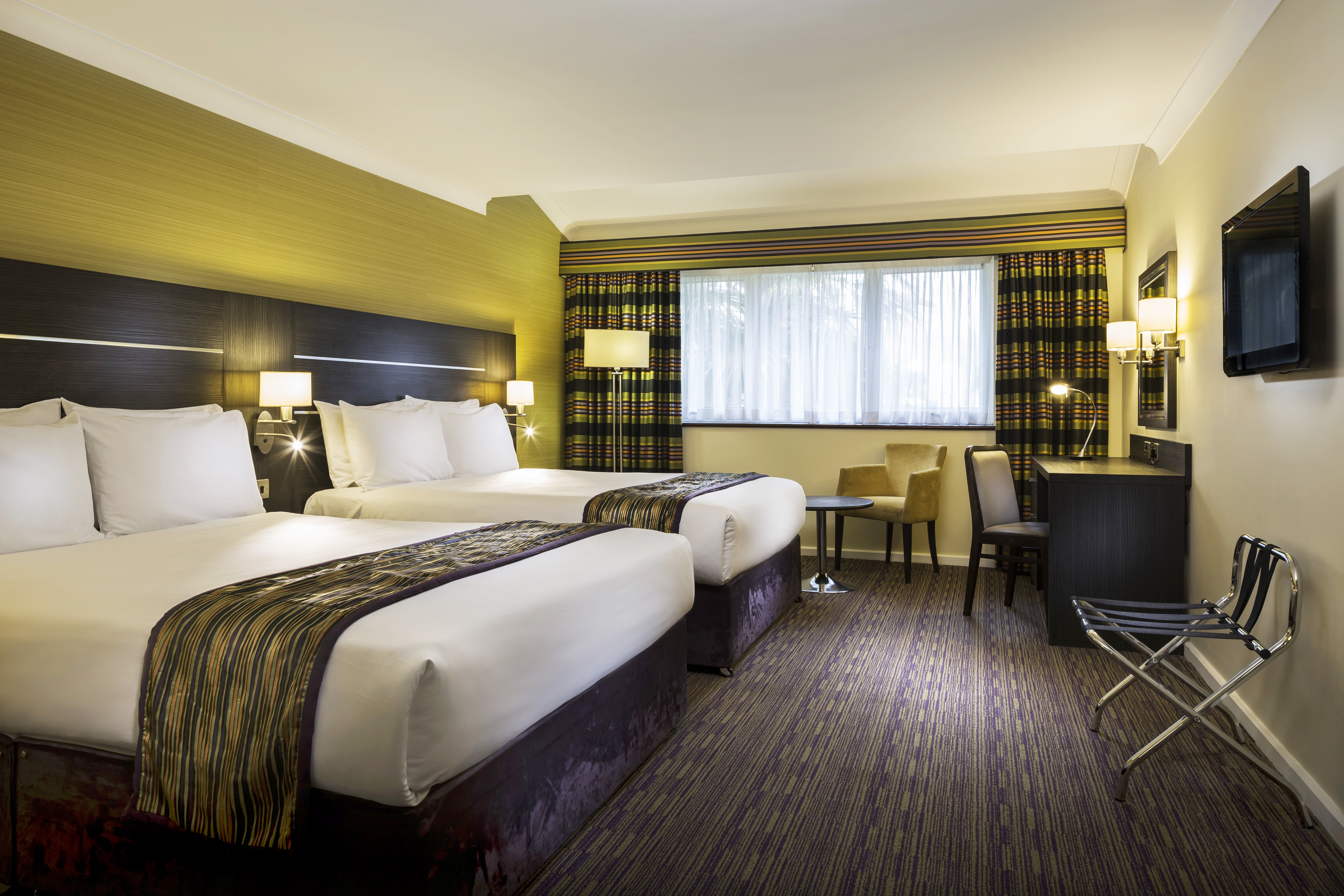 holiday inn london gatwick worth by ihg