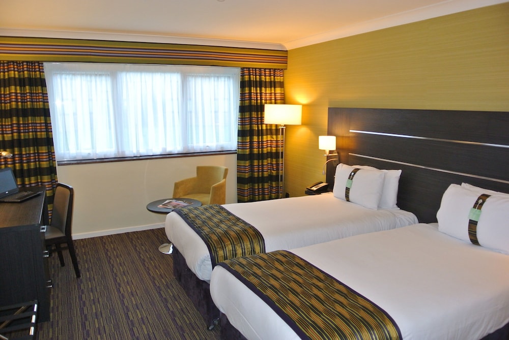 holiday inn london gatwick worth by ihg