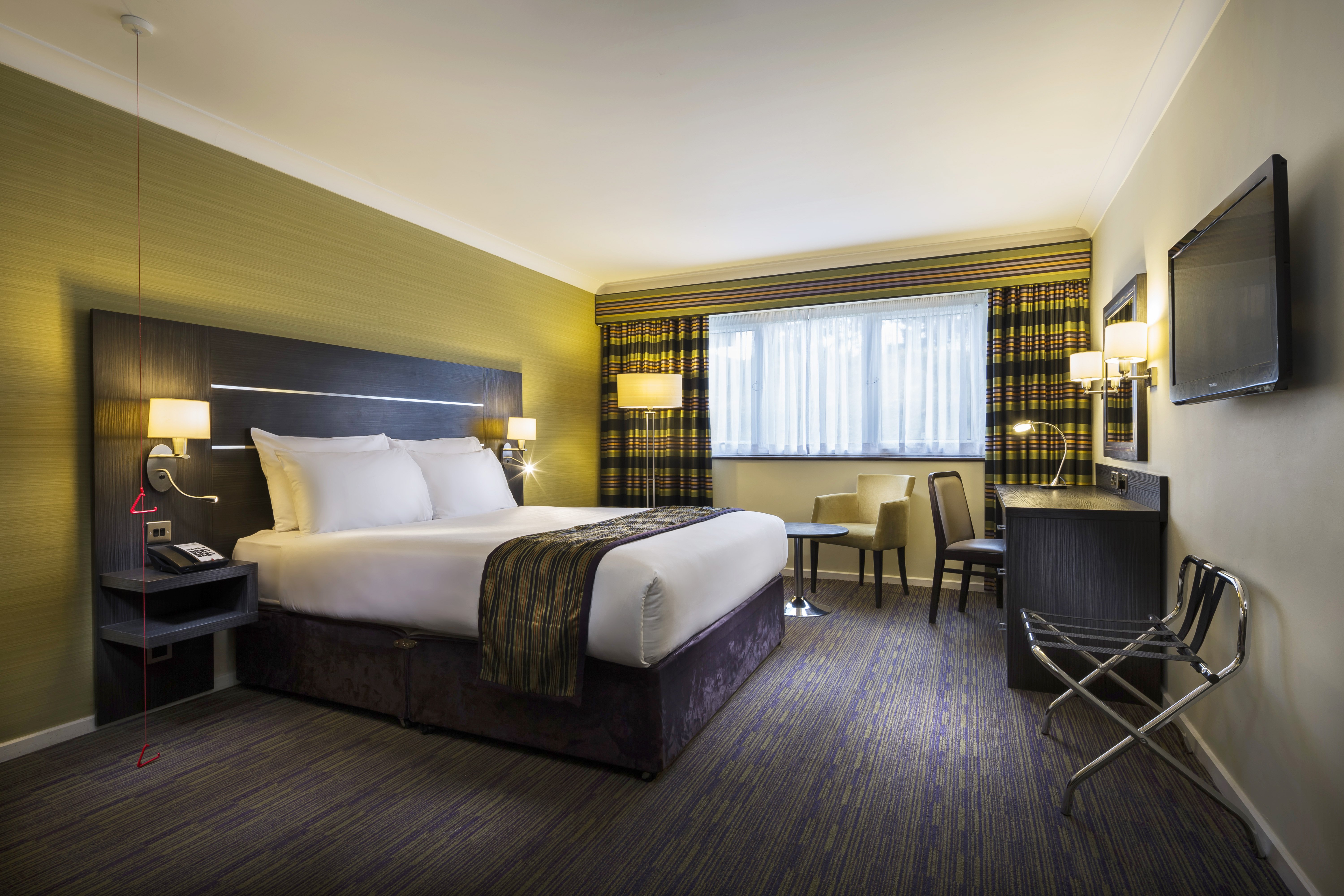 holiday inn london gatwick worth by ihg