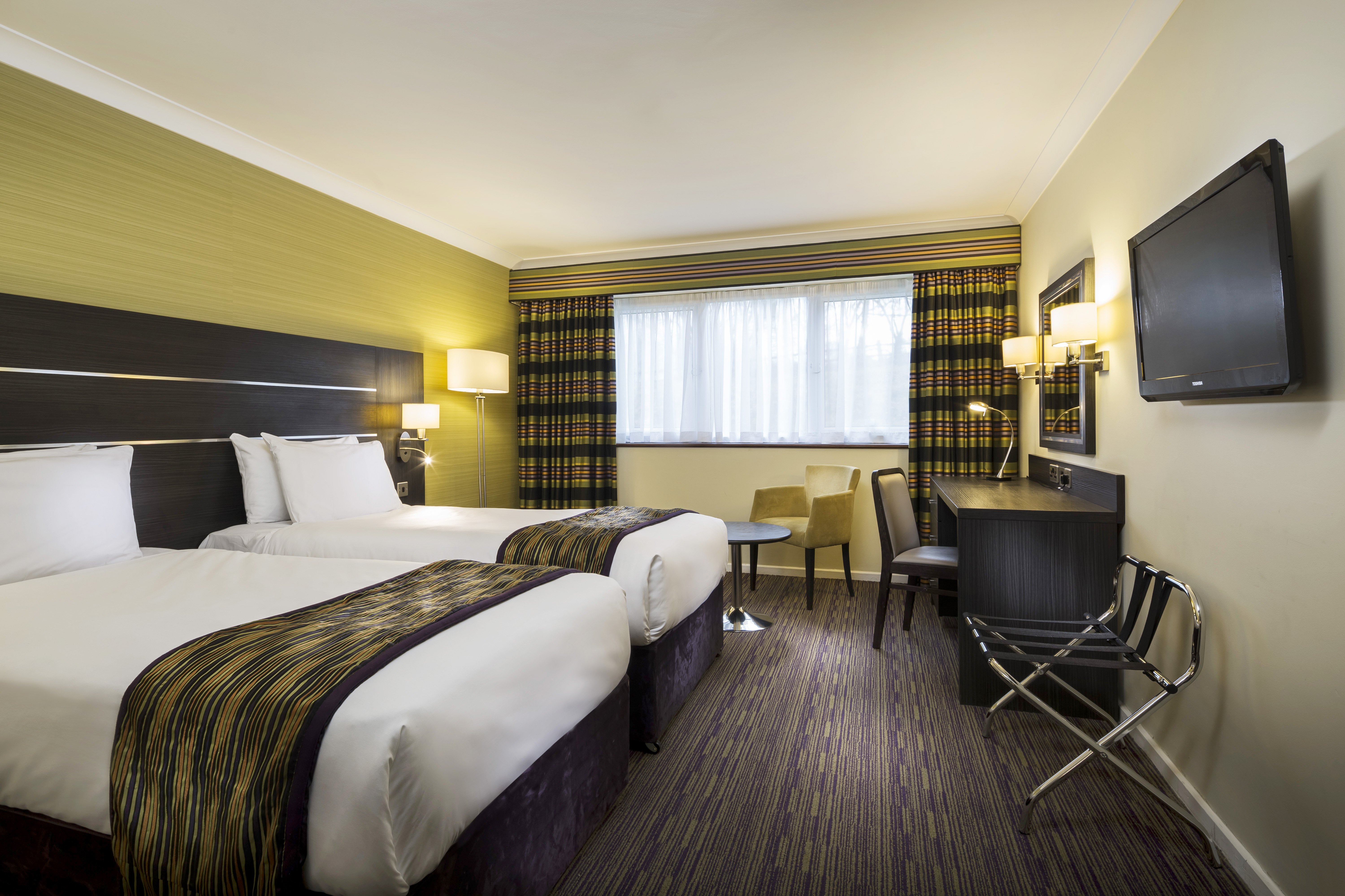 holiday inn london gatwick worth by ihg