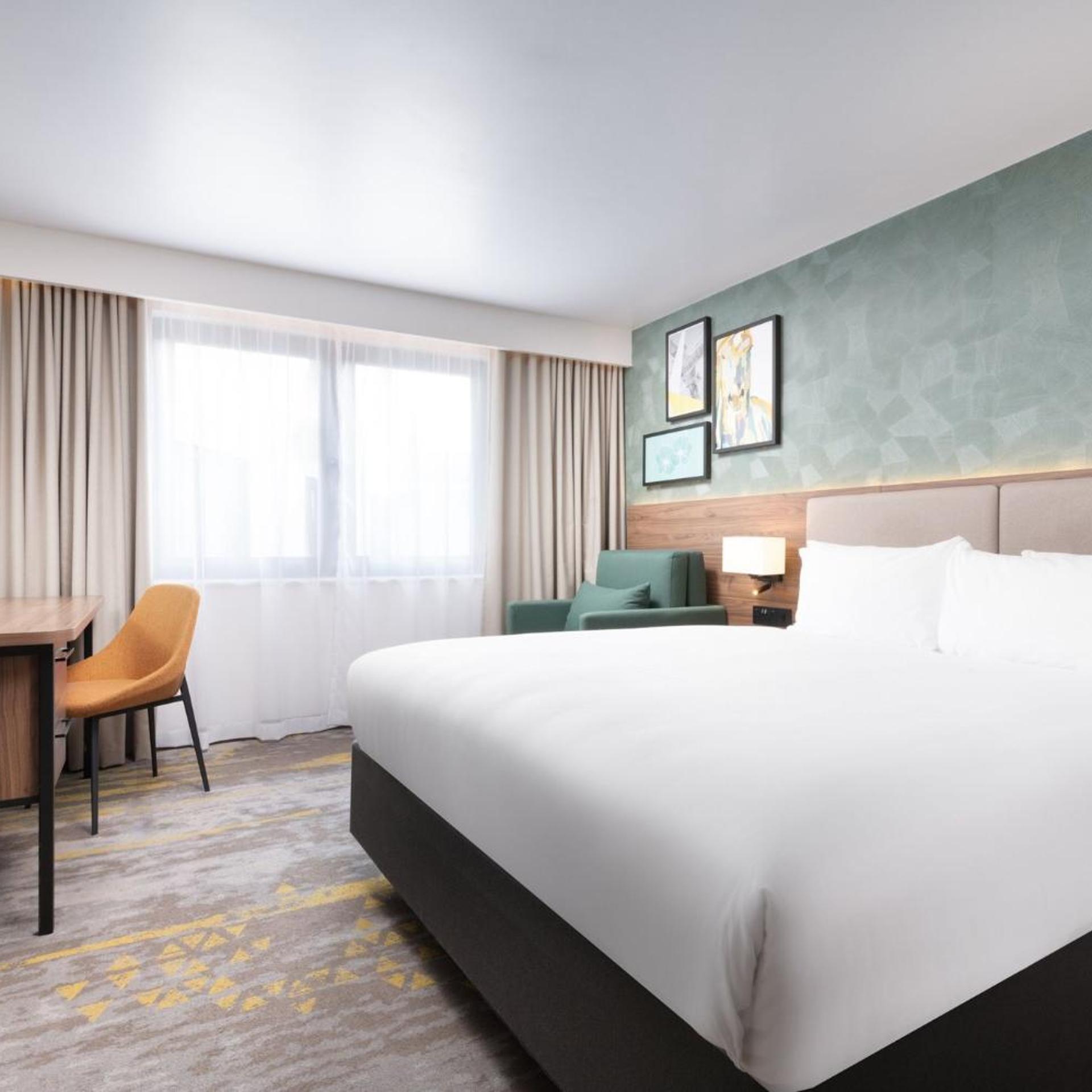holiday inn london gatwick worth by ihg
