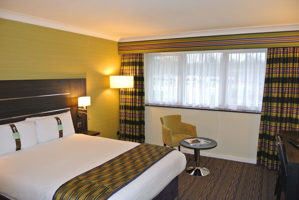 holiday inn london gatwick worth by ihg