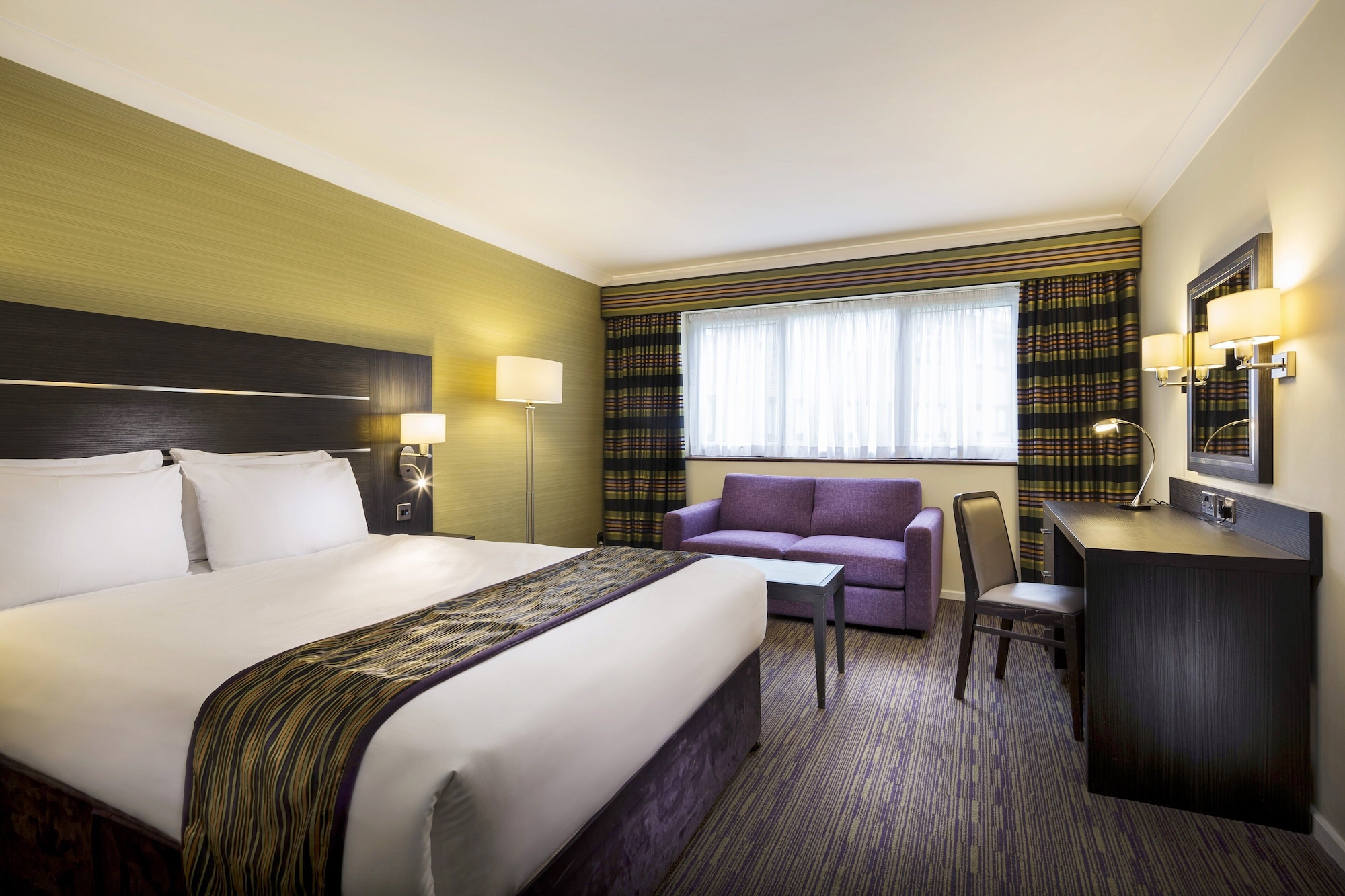 holiday inn london gatwick worth by ihg