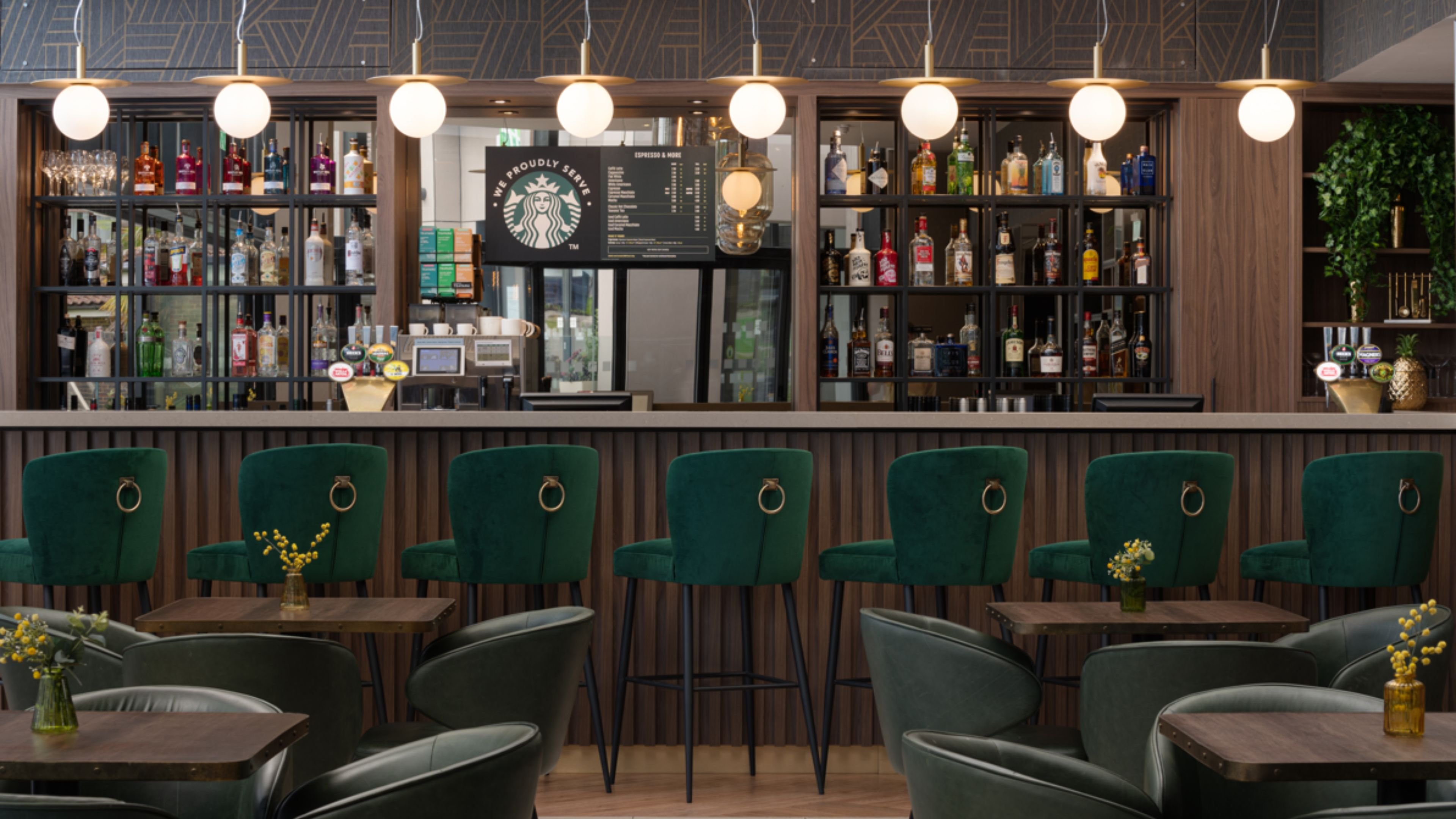 holiday inn london gatwick worth by ihg
