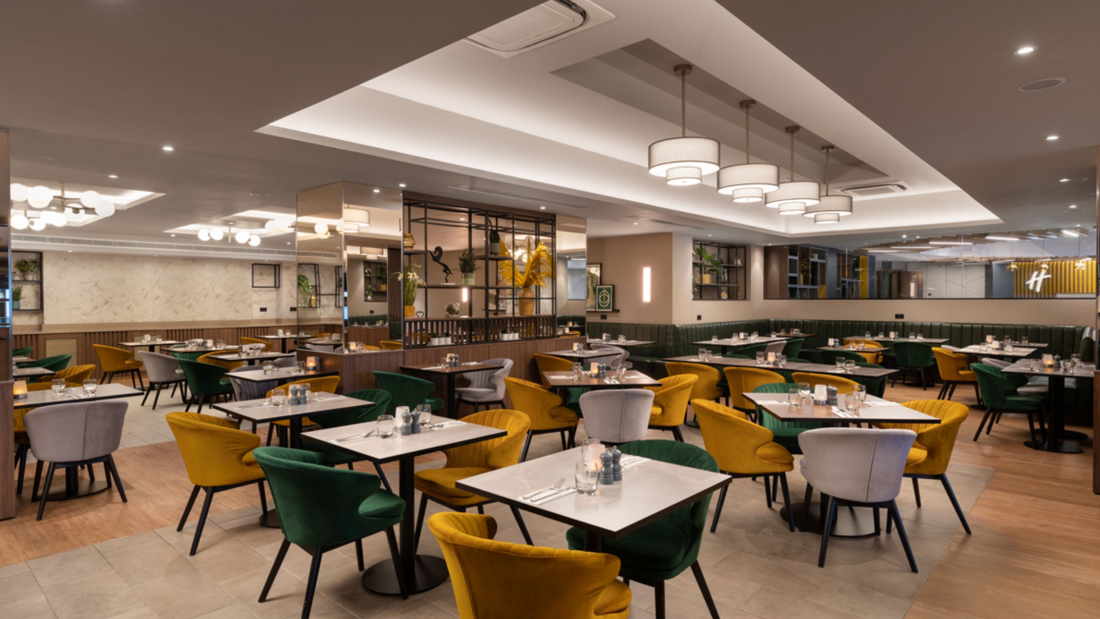 holiday inn london gatwick worth by ihg
