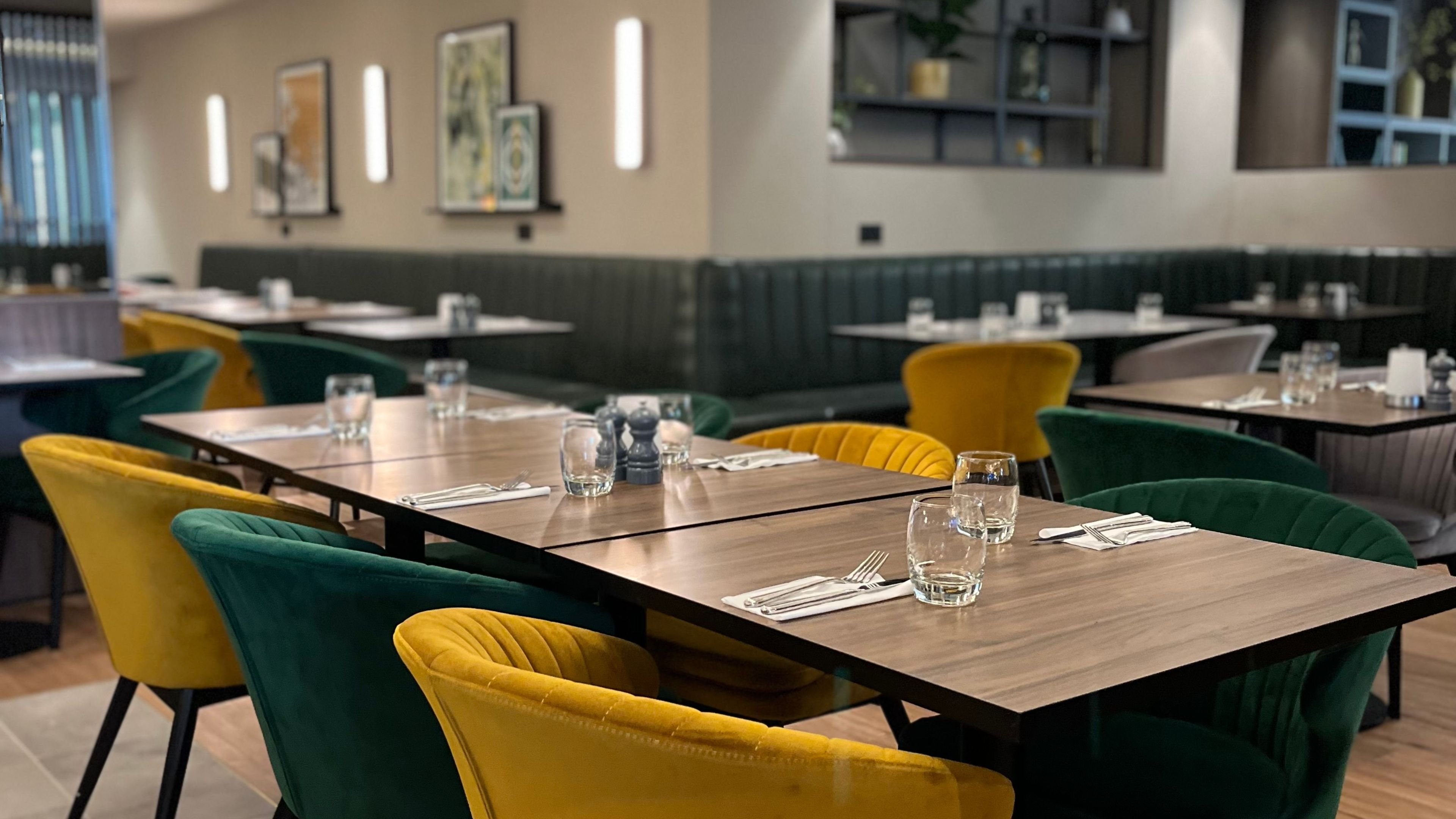 holiday inn london gatwick worth by ihg