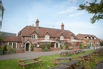 swan thatcham by marstons inns