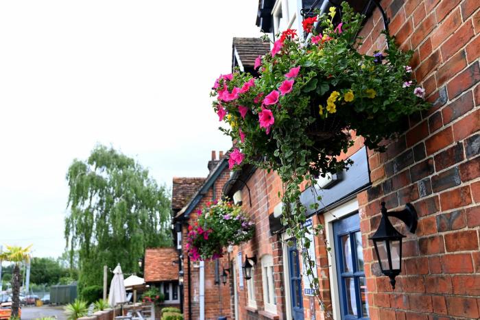 swan thatcham by marstons inns