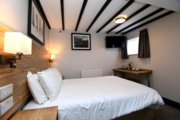 swan thatcham by marstons inns