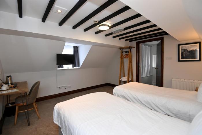 swan thatcham by marstons inns