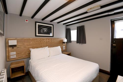 swan thatcham by marstons inns