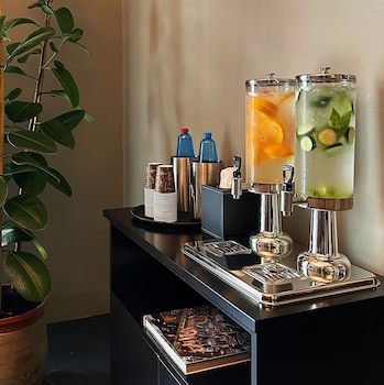 flom boutique hotel
