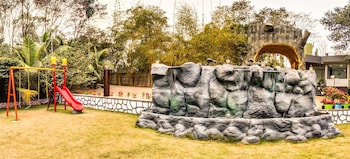 Aranya The Merian Resort,,3.5 star