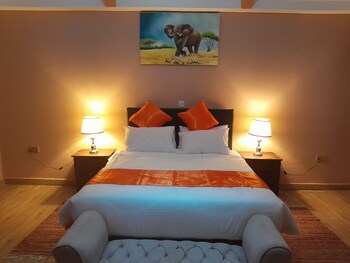 penety amboseli resort