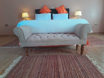 penety amboseli resort