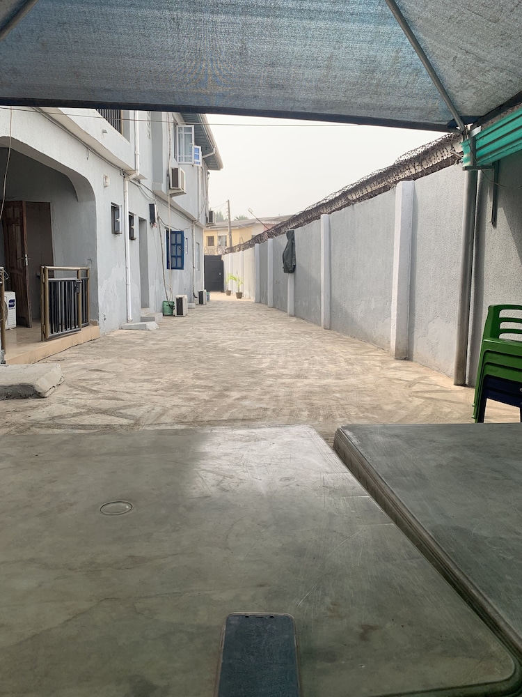 lorrybee plaza hotel