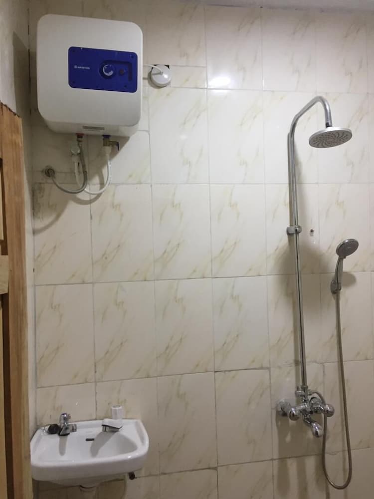 lorrybee plaza hotel