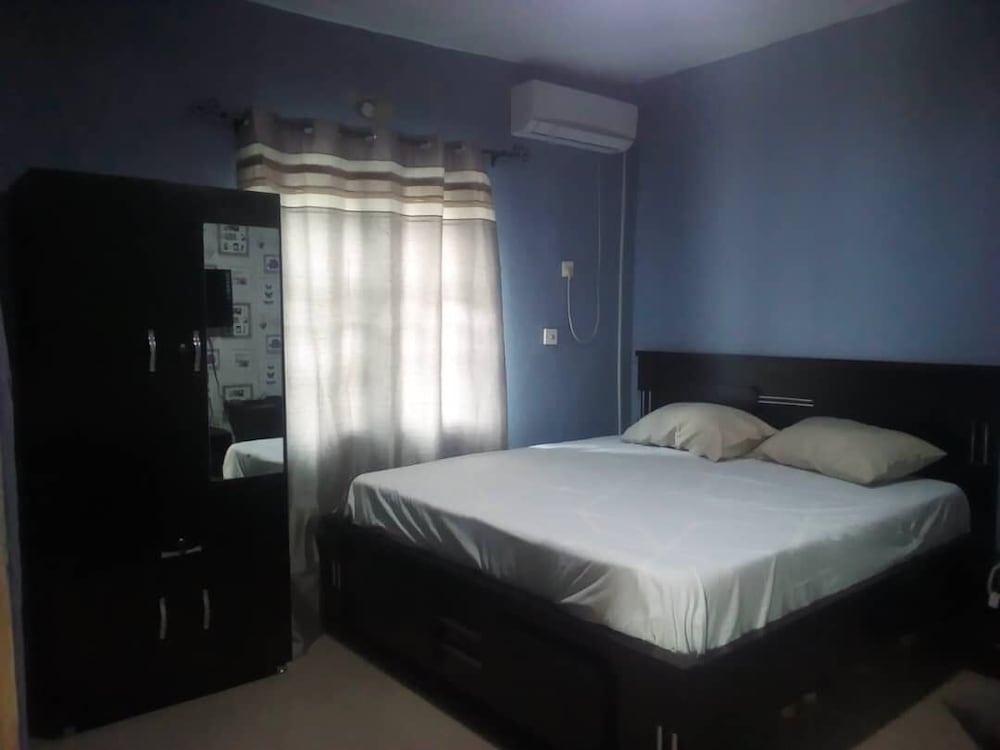 lorrybee plaza hotel