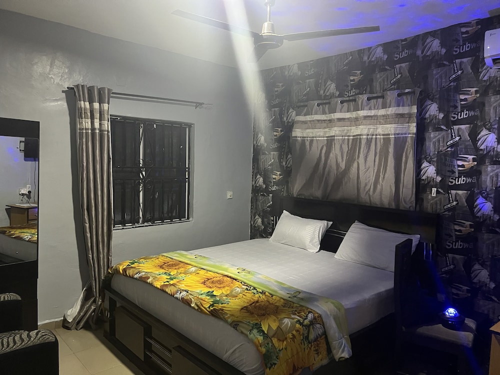 lorrybee plaza hotel