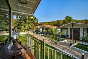 amore serenity resort