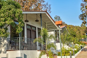 amore serenity resort
