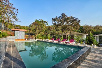 Amore Serenity Resort,,2.5 star