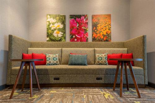 hampton inn by hilton santa clarita valencia