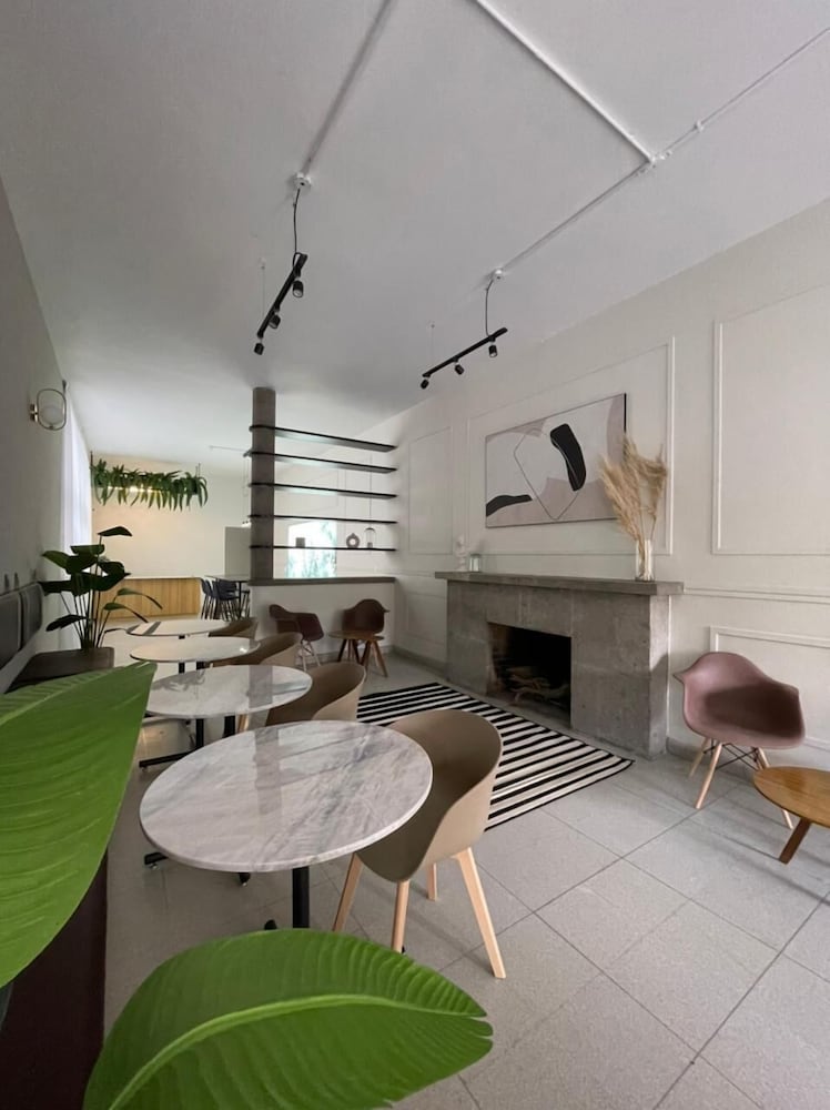 almera chapultepec hotel boutique autonomo self check in