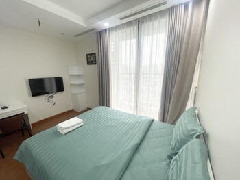 vinhomes green bay studio apartment