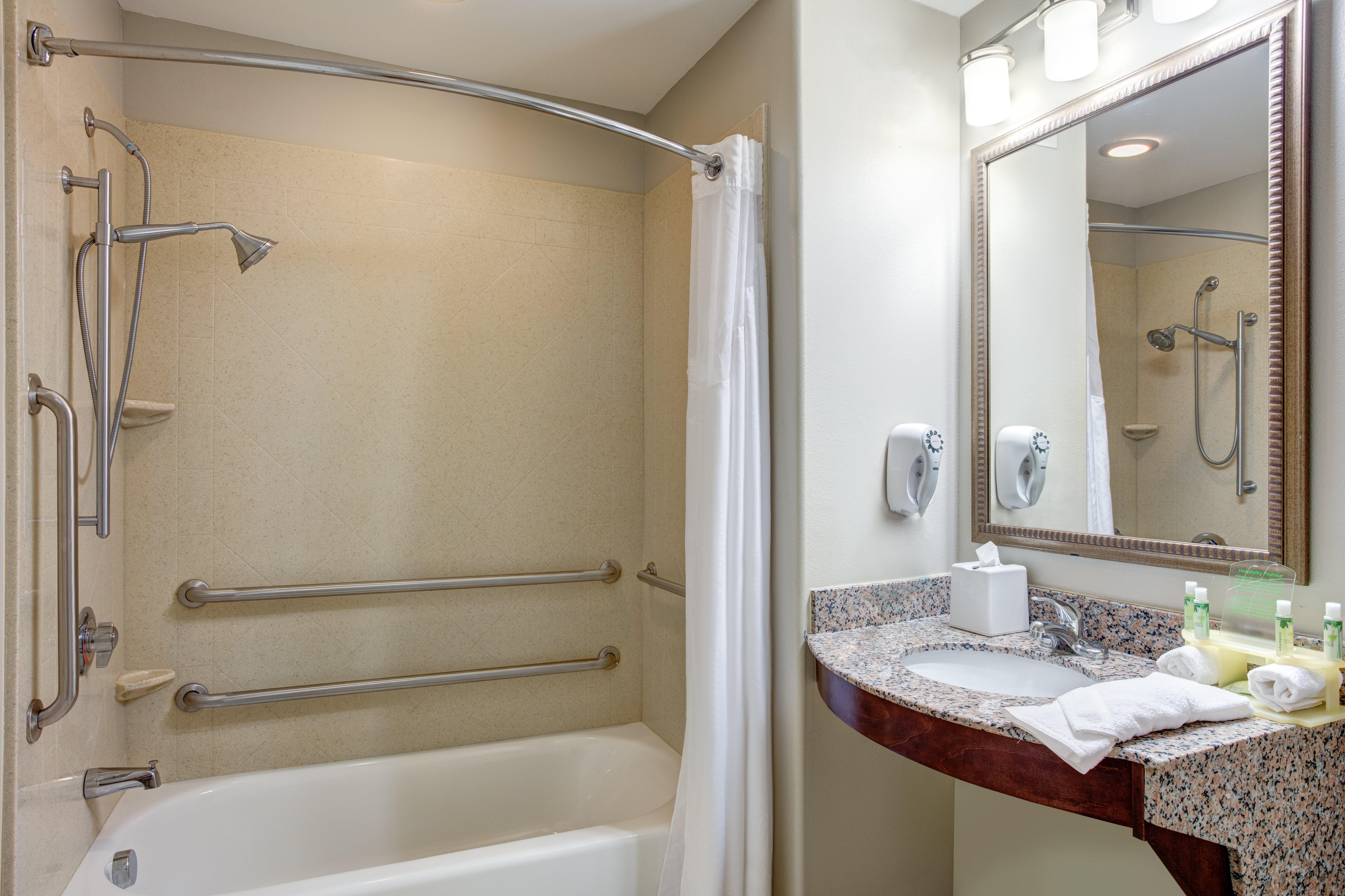 holiday inn express and suitescut off galliano by ihg