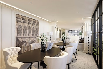 chateau du village patong