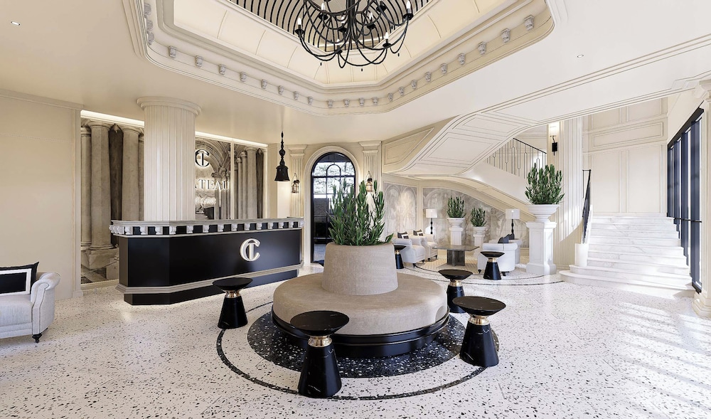 chateau du village patong