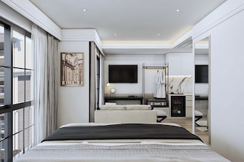 chateau du village patong