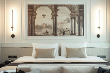 chateau du village patong