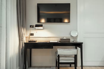 chateau du village patong