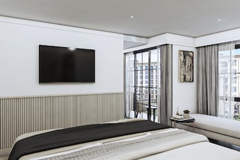 chateau du village patong