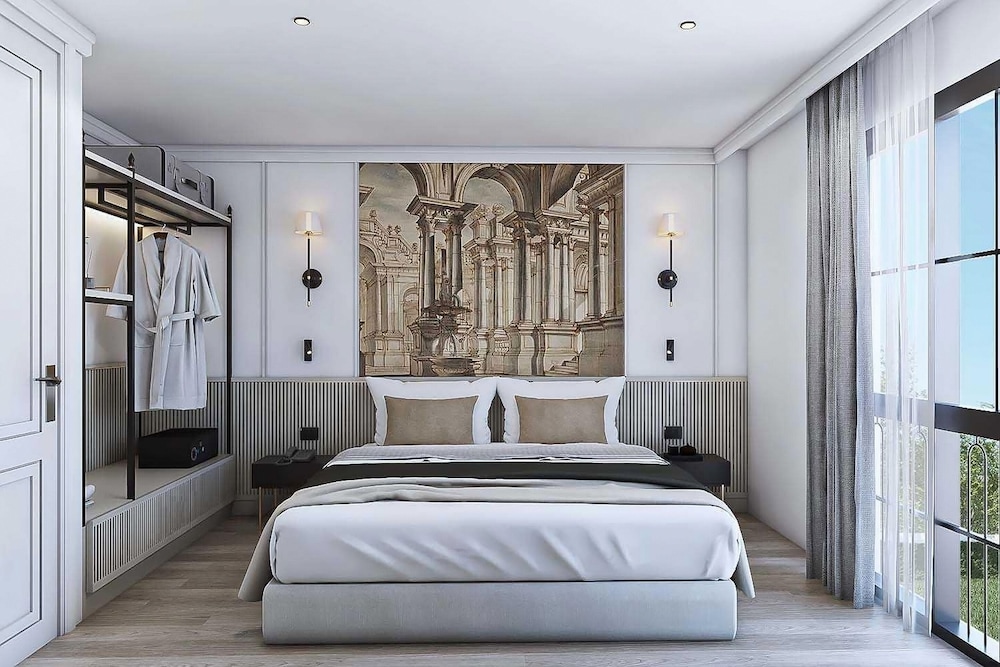 chateau du village patong