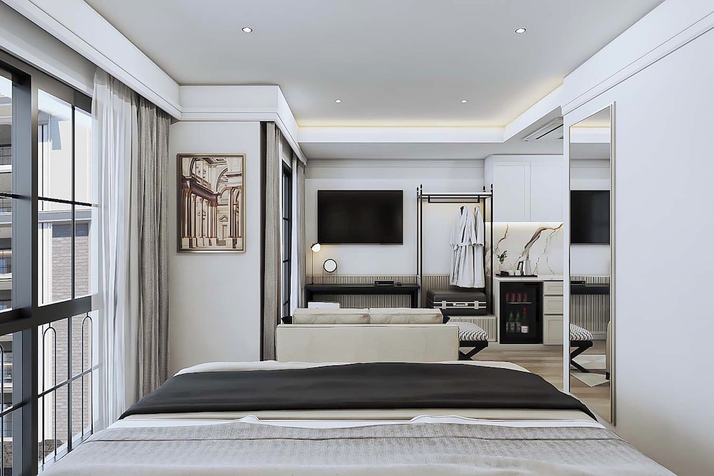 chateau du village patong