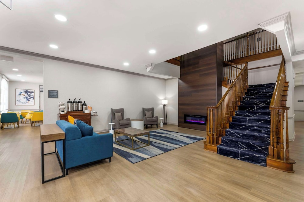 comfort inn and suites cuyahoga falls akron