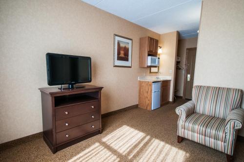 comfort inn and suites cuyahoga falls akron