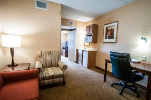 comfort inn and suites cuyahoga falls akron