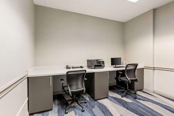 comfort inn and suites cuyahoga falls akron