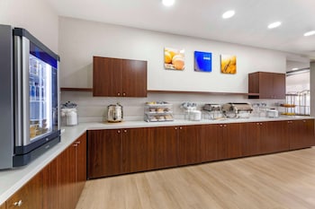 comfort inn and suites cuyahoga falls akron