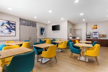 comfort inn and suites cuyahoga falls akron