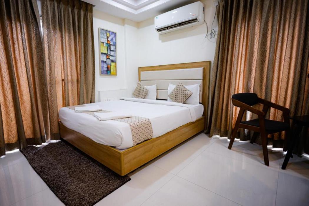 m square hotel