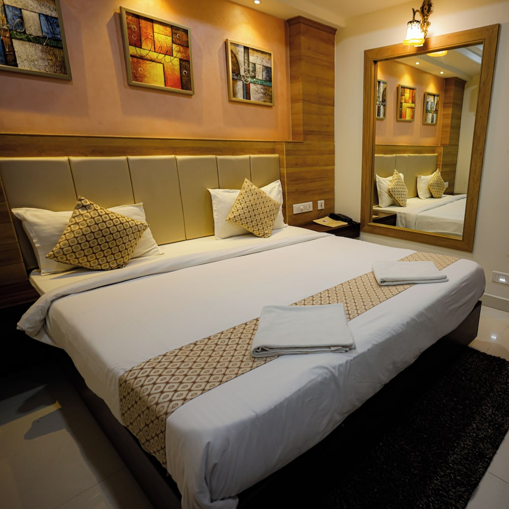m square hotel