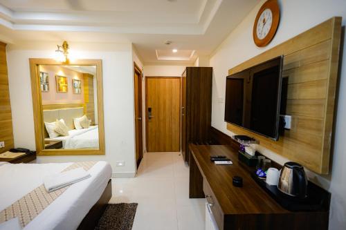 m square hotel